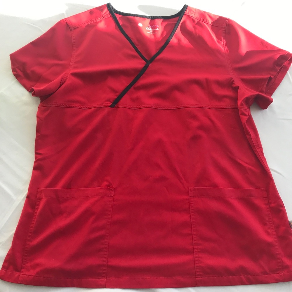 Scrub top